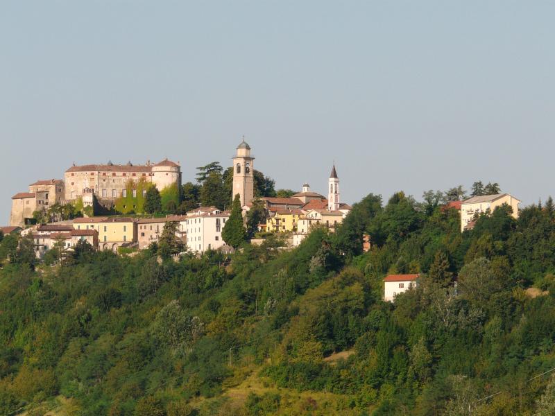 Vista di Cremolino, Alessandria (15010)
