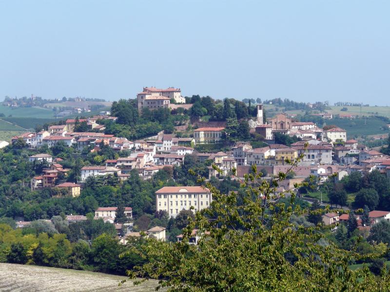Vista di Ozzano Monferrato, Alessandria (15039)