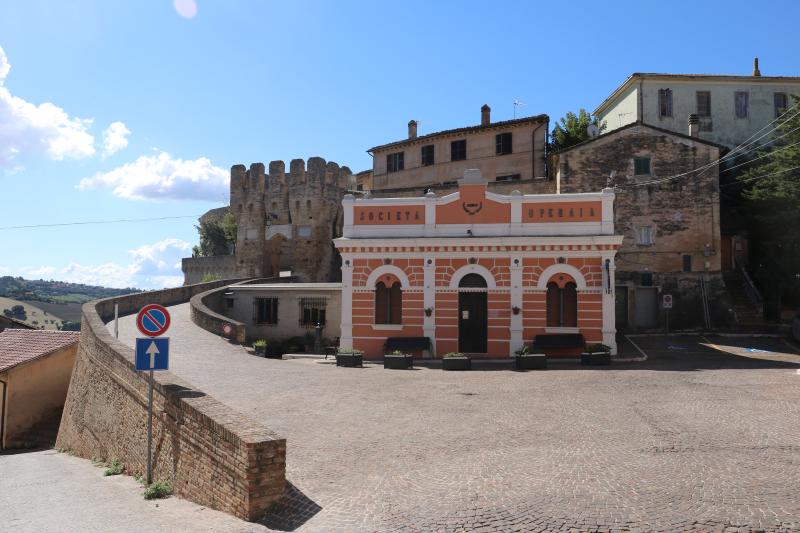 Vista di Agugliano, Ancona (60020)