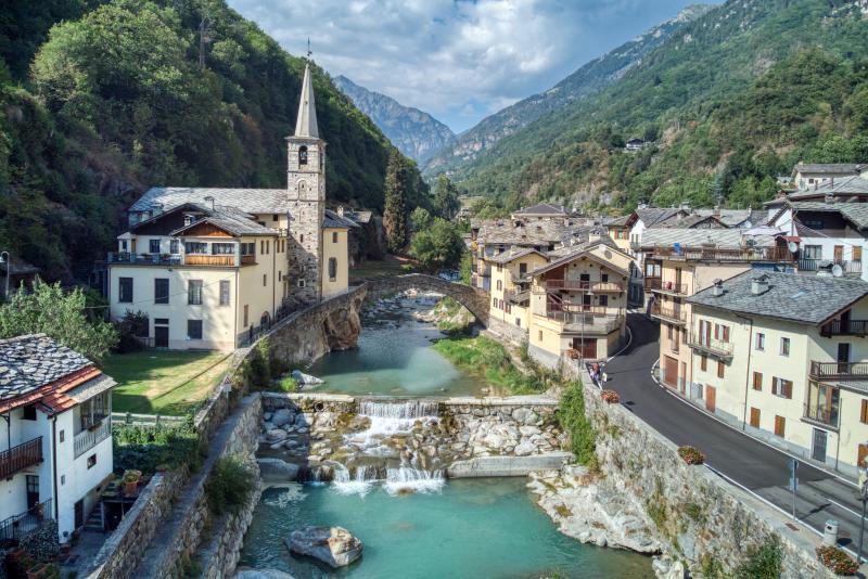 Vista di Fontainemore, Aosta (11020)