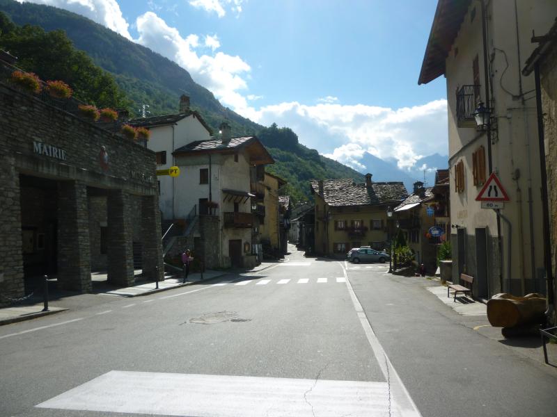 Vista di Lillianes, Aosta (11020)