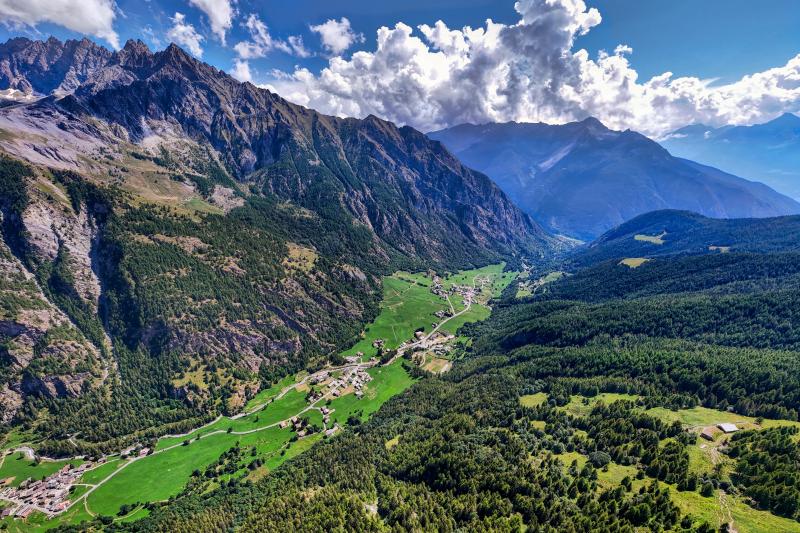 Vista di Ollomont, Aosta (11010)