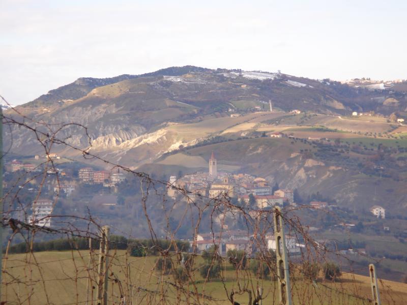 Vista di Appignano del Tronto, Ascoli Piceno (63083)