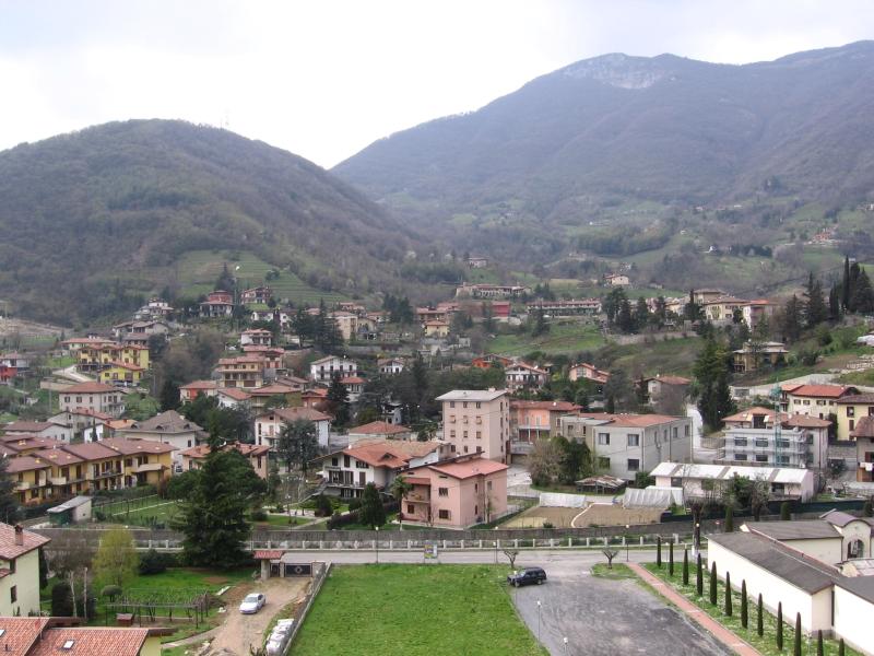 Vista di Borgo di Terzo, Bergamo (24060)