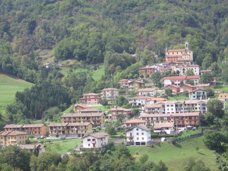 Vista di Camerata Cornello, Bergamo (24010)