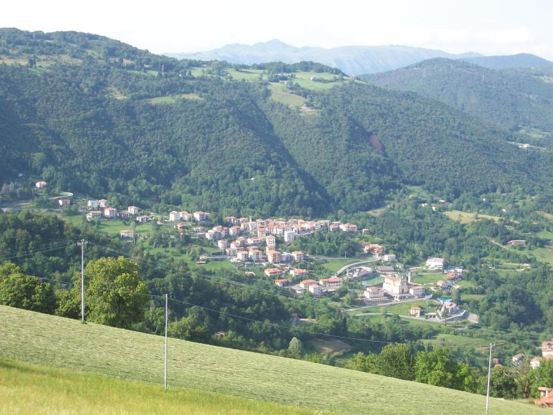 Vista di Gaverina Terme, Bergamo (24060)