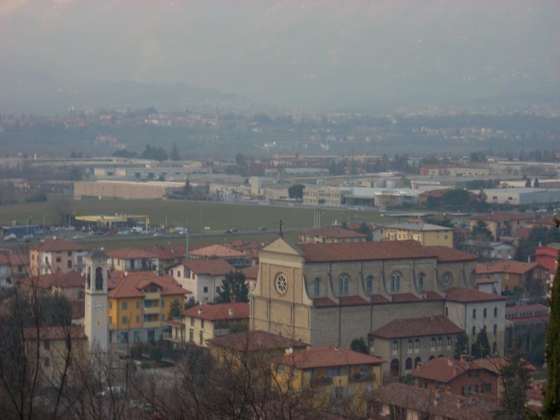 Vista di Mozzo, Bergamo (24030)