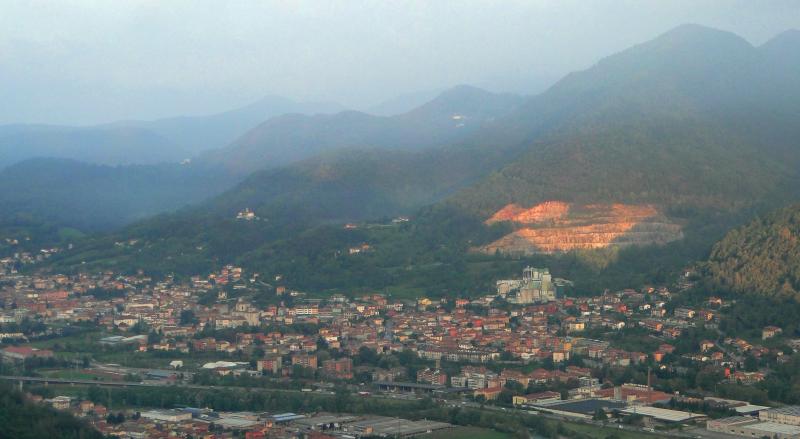 Vista di Nembro, Bergamo (24027)