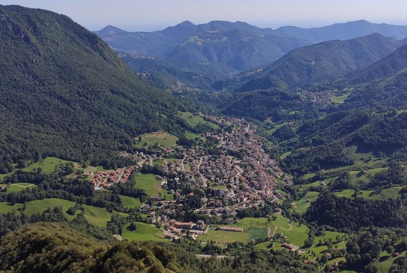 Vista di Serina, Bergamo (24017)