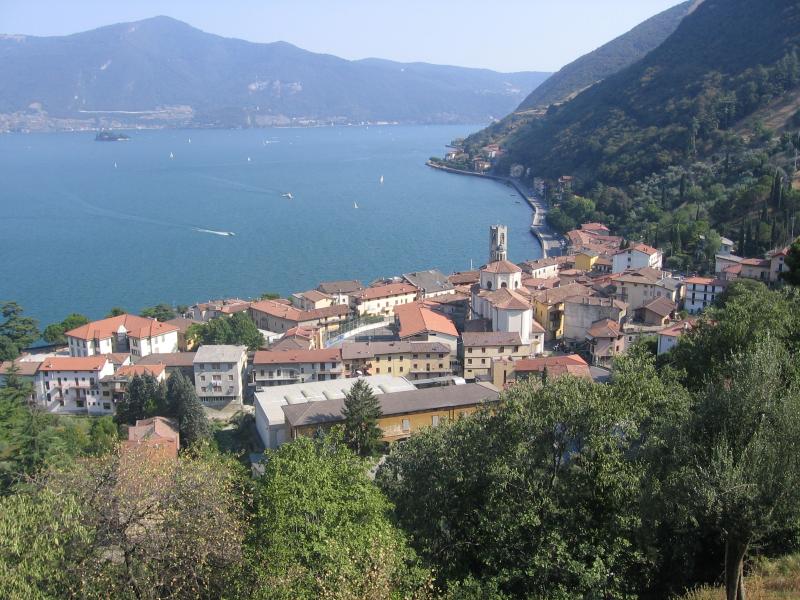 Vista di Tavernola Bergamasca, Bergamo (24060)