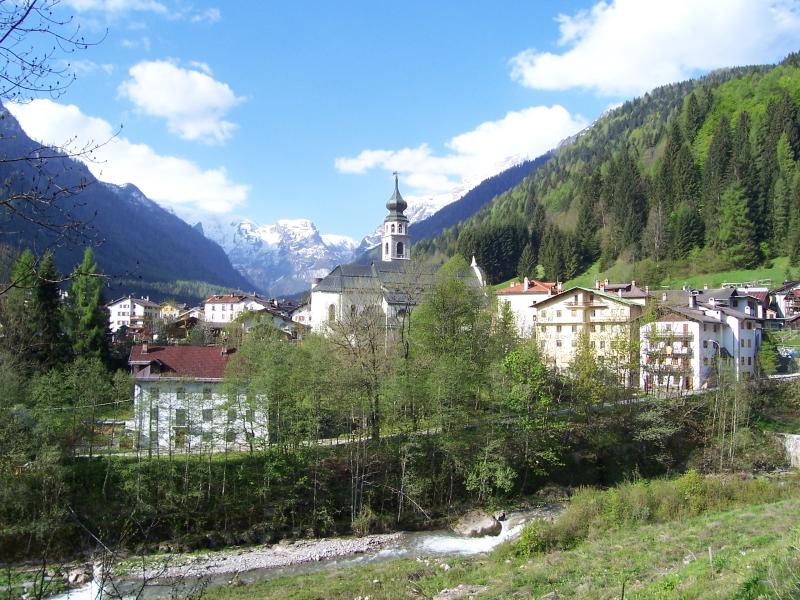 Vista di Canale d'Agordo, Belluno (32020)