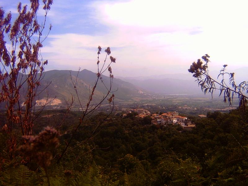 Vista di Tora e Piccilli, Caserta (81044)