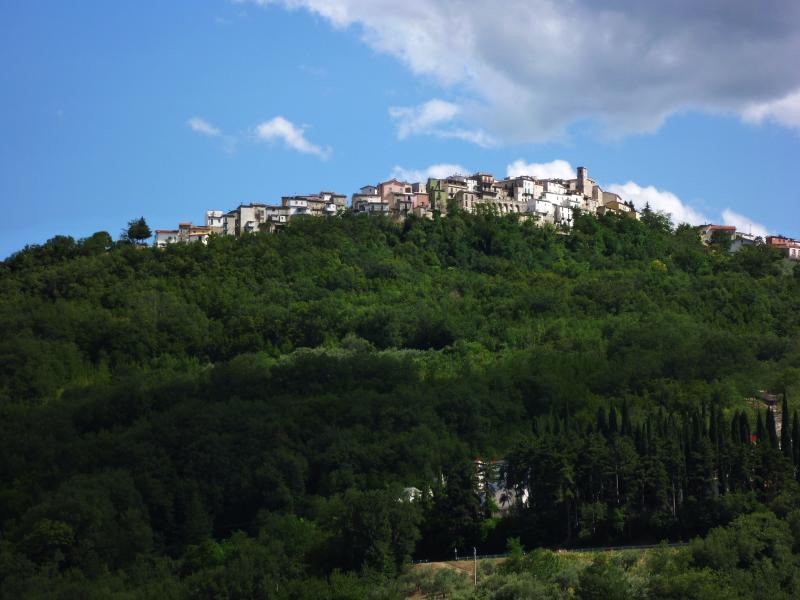 Vista di Civitella Messer Raimondo, Chieti (66010)