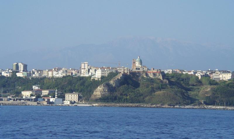 Vista di Ortona, Chieti (66026)
