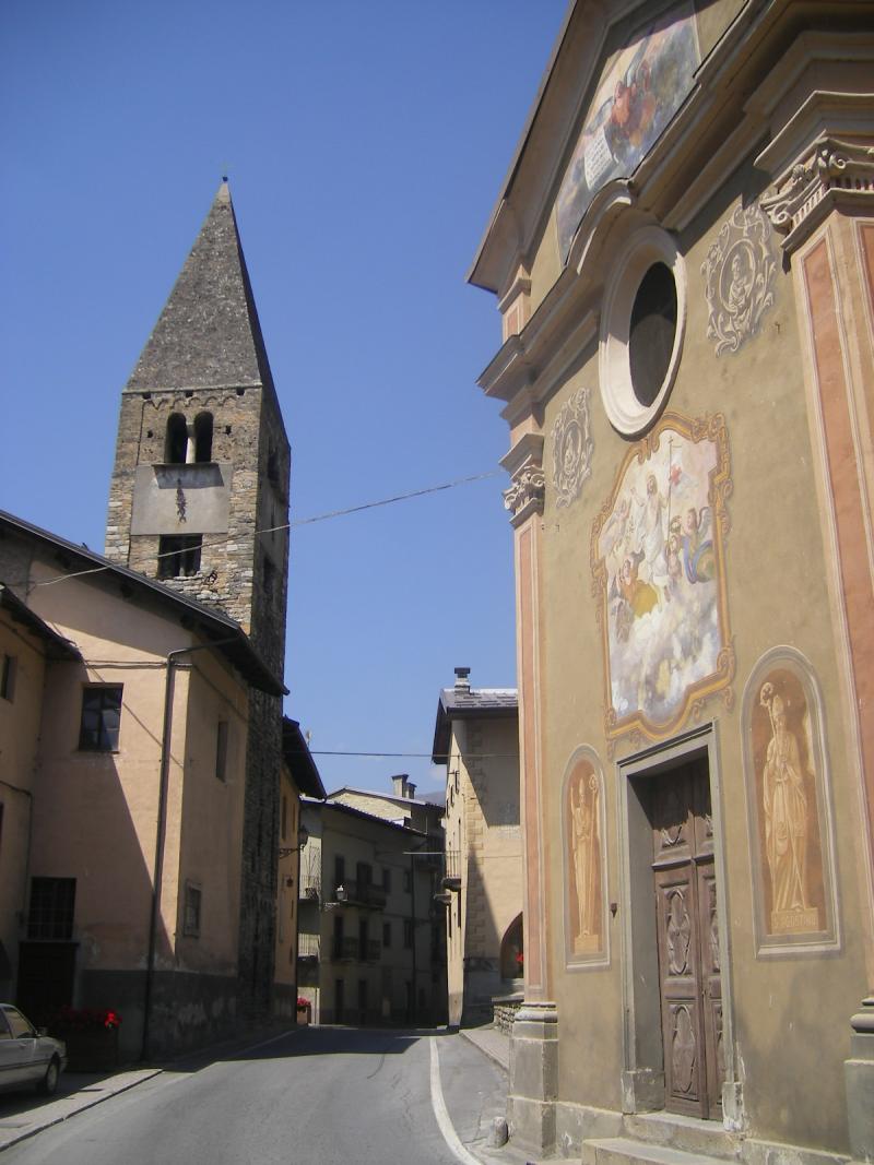 Vista di Aisone, Cuneo (12010)