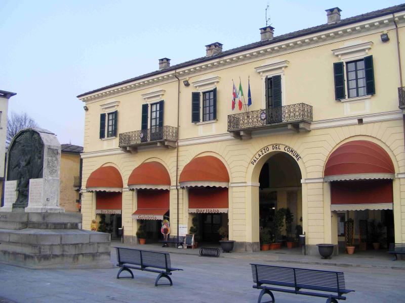 Vista di Barge, Cuneo (12032)
