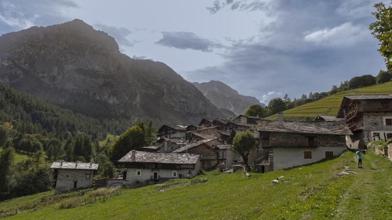 Vista di Bellino, Cuneo (12020)