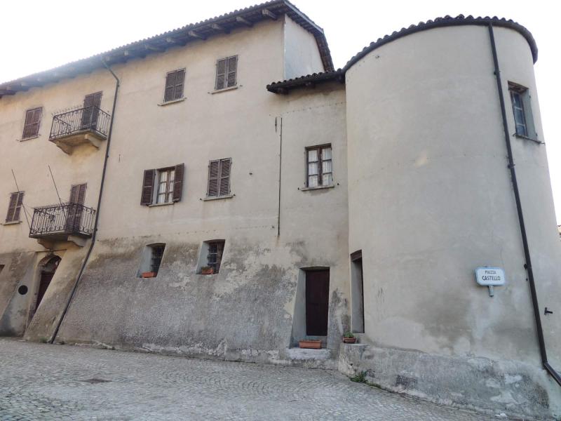 Vista di Benevello, Cuneo (12050)