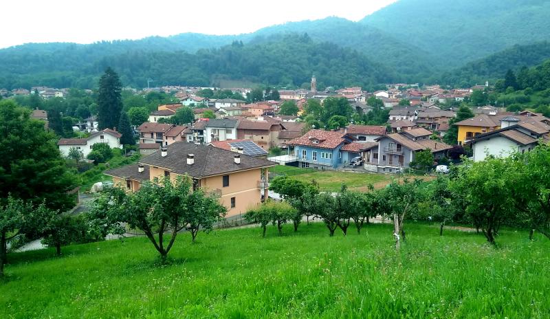 Vista di Bernezzo, Cuneo (12010)
