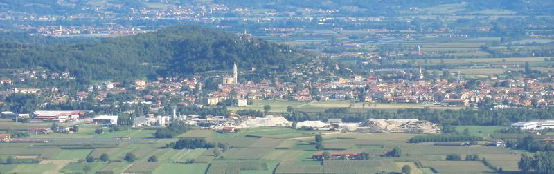 Vista di Caraglio, Cuneo (12023)