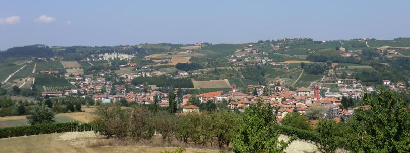 Vista di Dogliani, Cuneo (12063)