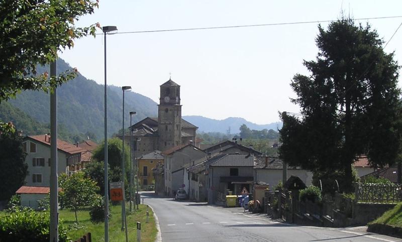 Vista di Monterosso Grana, Cuneo (12020)