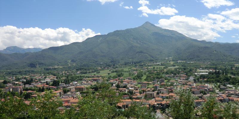 Vista di Peveragno, Cuneo (12016)