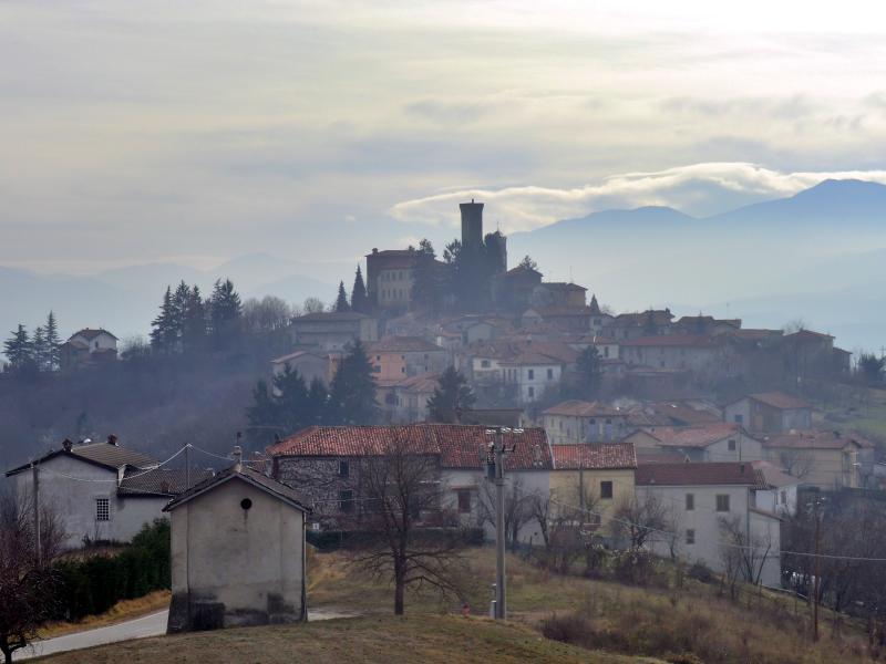 Vista di Rocca Cigliè, Cuneo (12060)