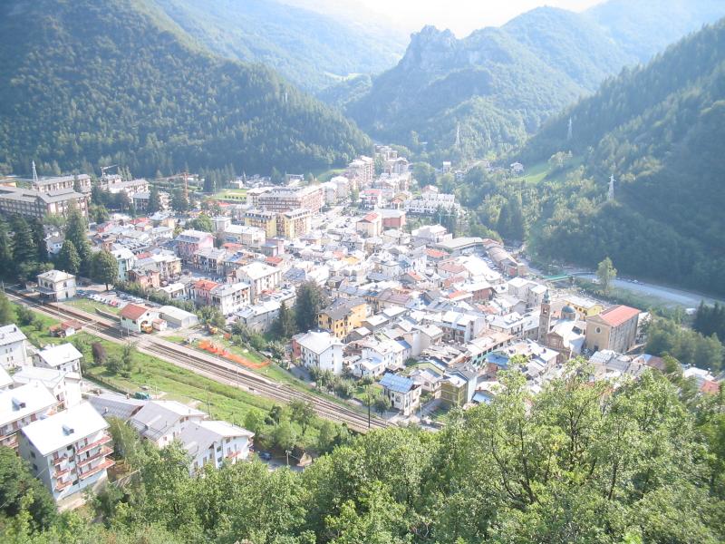 Vista di Vernante, Cuneo (12019)