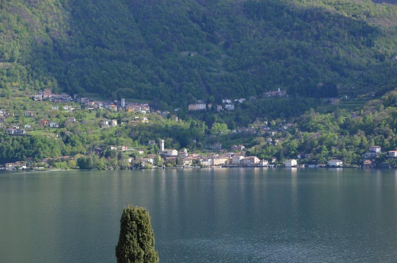 Vista di Claino con Osteno, Como (22010)