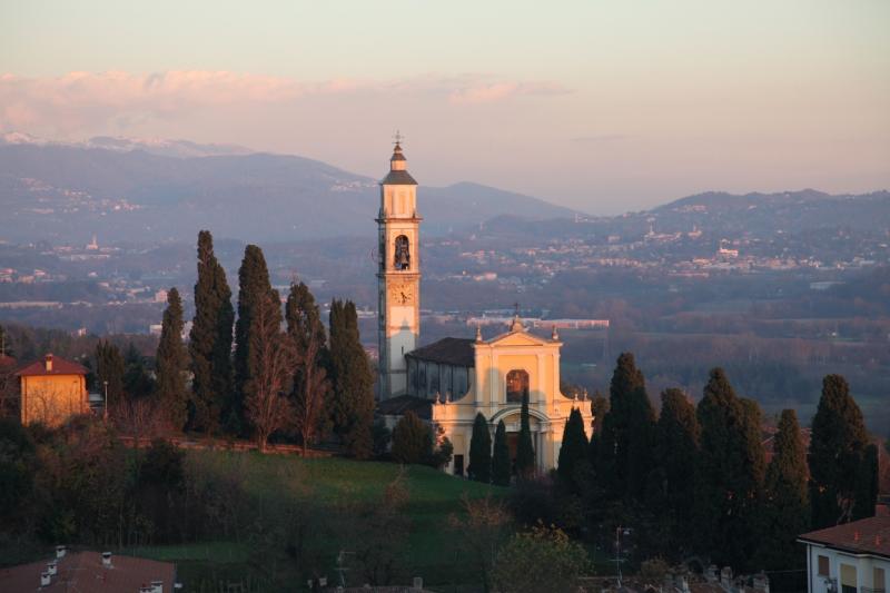 Vista di Inverigo, Como (22044)