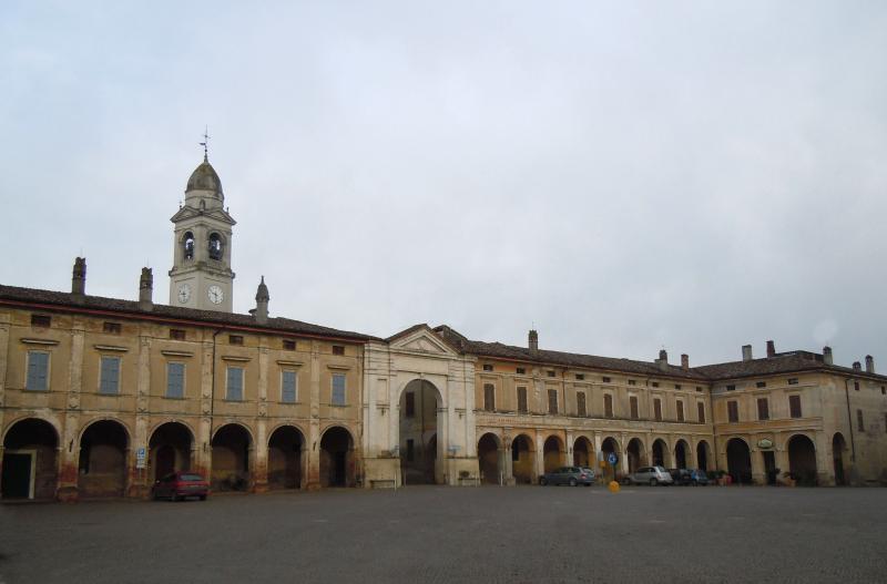 Vista di Isola Dovarese, Cremona (26031)