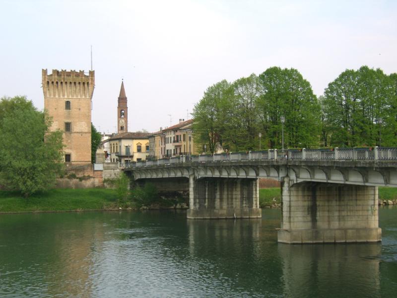 Vista di Pizzighettone, Cremona (26026)