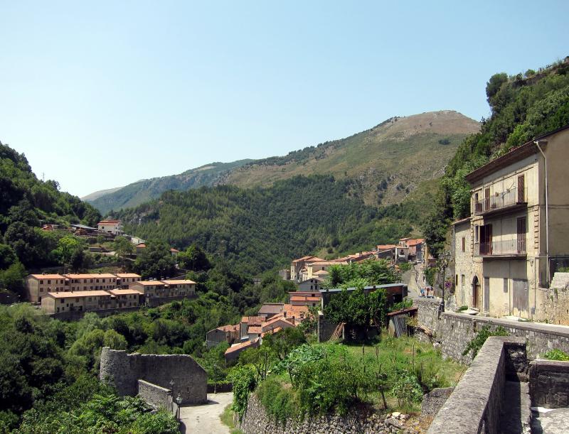 Vista di Papasidero, Cosenza (87020)