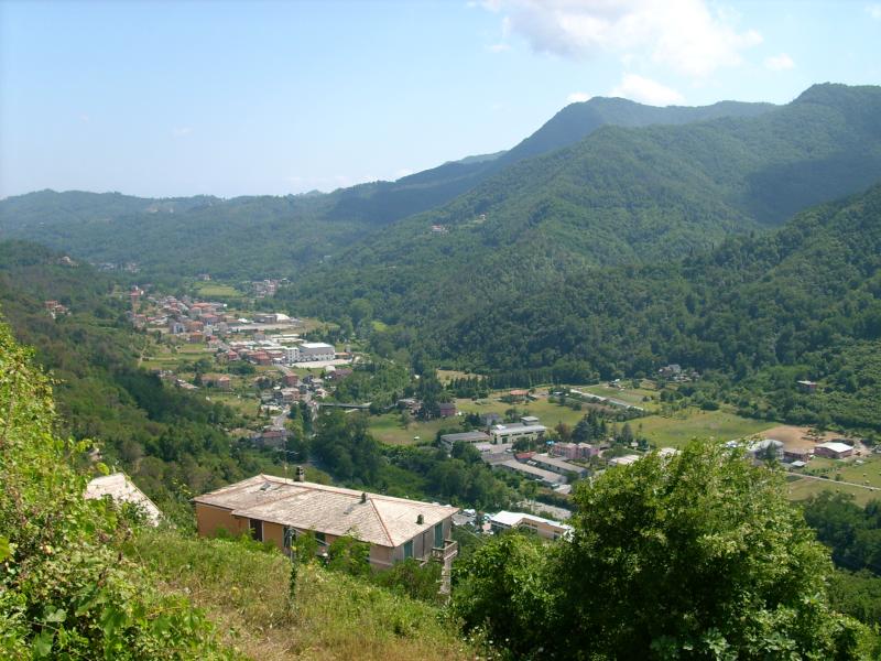 Vista di San Colombano Certenoli, Genova (16040)
