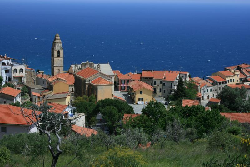 Vista di Cipressa, Imperia (18017)