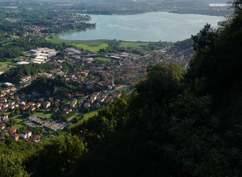 Vista di Cesana Brianza, Lecco (23861)
