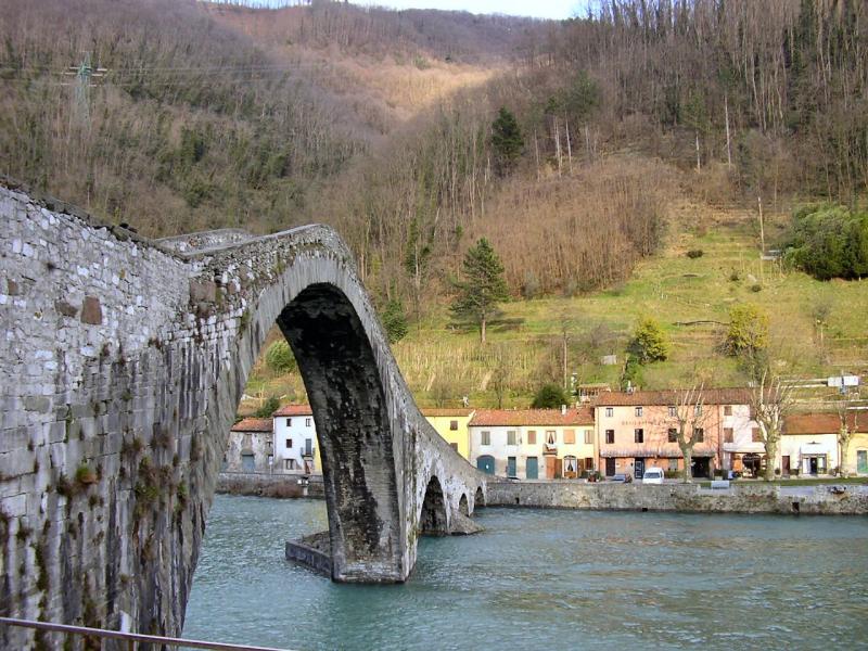 Vista di Borgo a Mozzano, Lucca (55023)