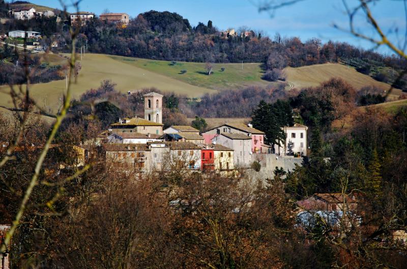 Vista di Camporotondo di Fiastrone, Macerata (62020)