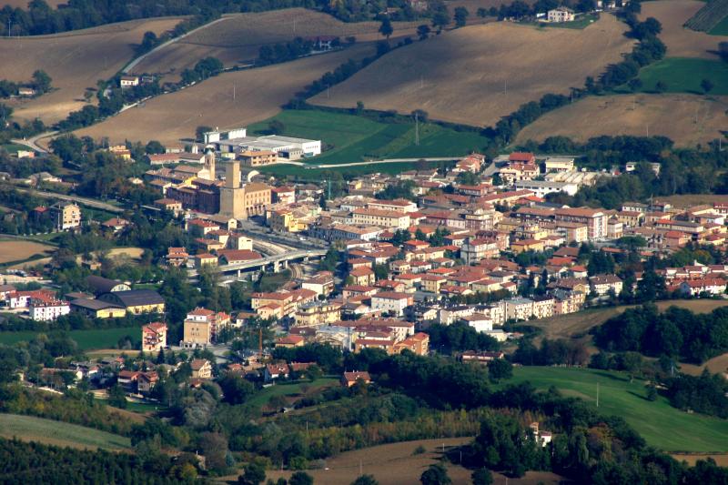 Vista di Castelraimondo, Macerata (62022)