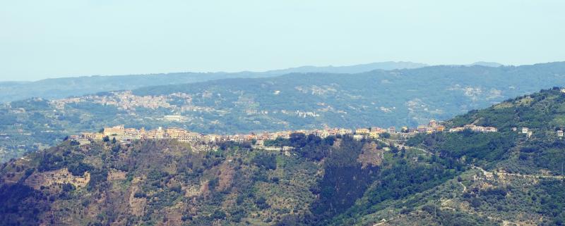 Vista di San Salvatore di Fitalia, Messina (98070)