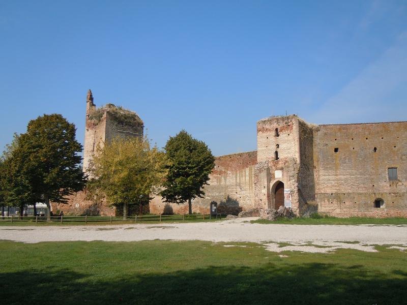 Vista di Castel d'Ario, Mantova (46033)