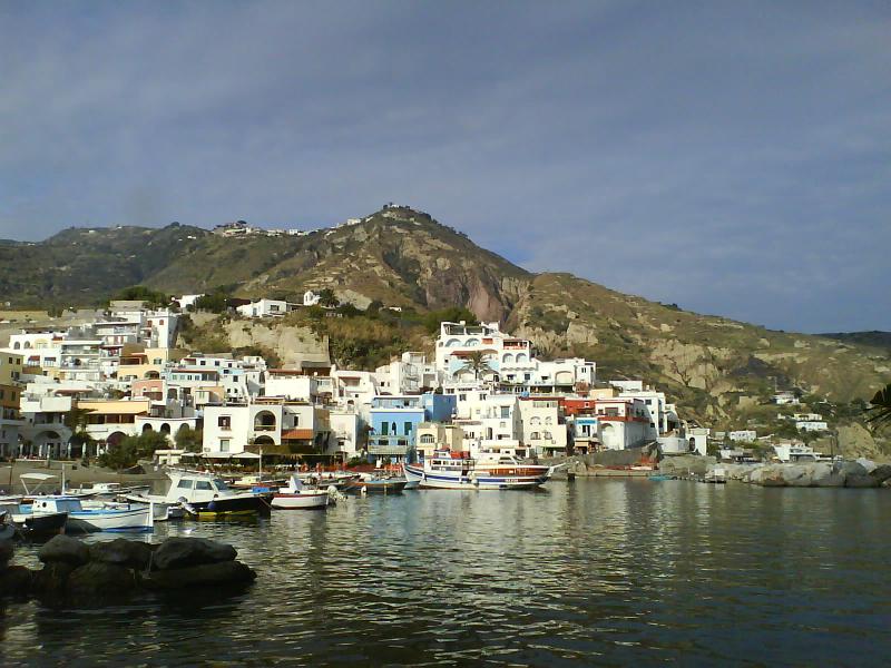Vista di Serrara Fontana, Napoli (80081)