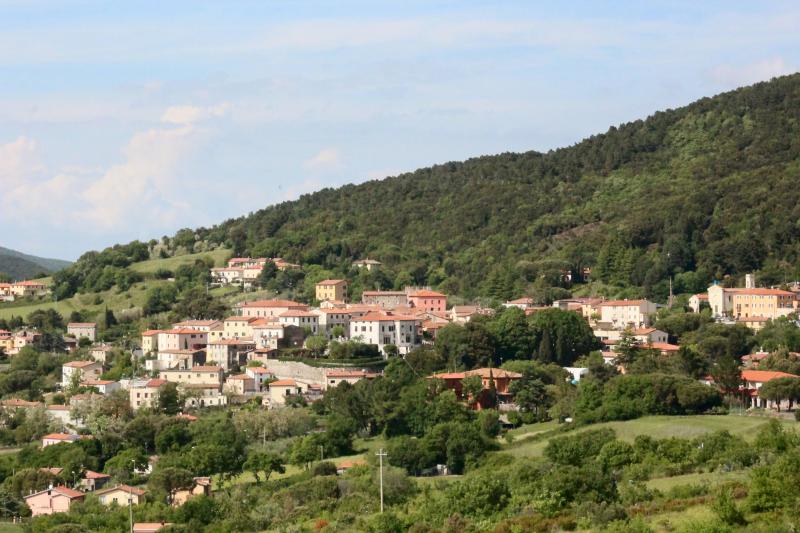 Vista di Castellina Marittima, Pisa (56040)