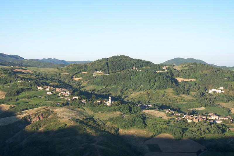 Vista di Borgoratto Mormorolo, Pavia (27040)