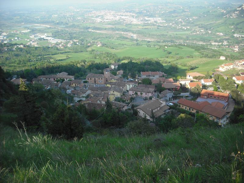 Vista di Poggio Torriana, Rimini (47824)