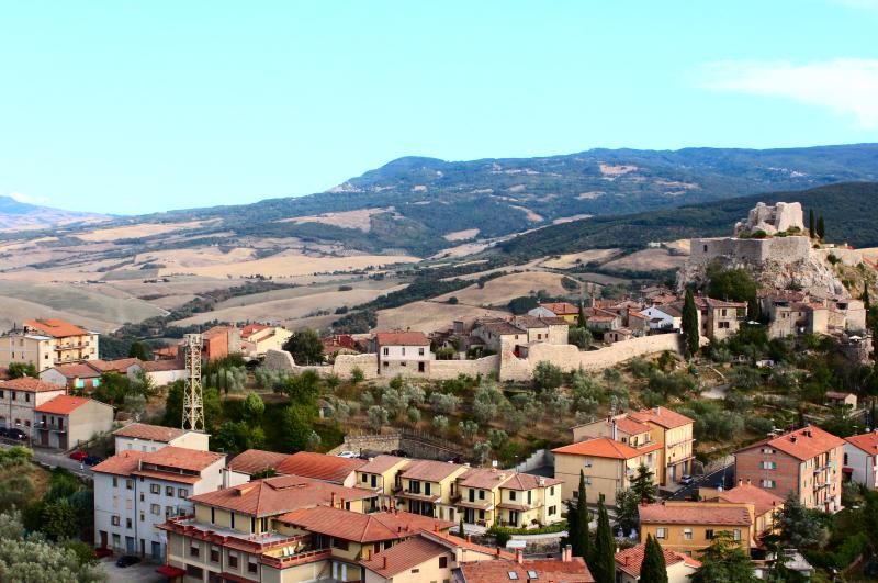 Vista di Castiglione d'Orcia, Siena (53023)