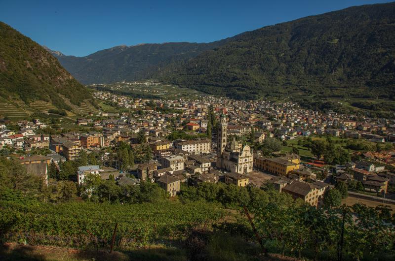 Vista di Tirano, Sondrio (23037)