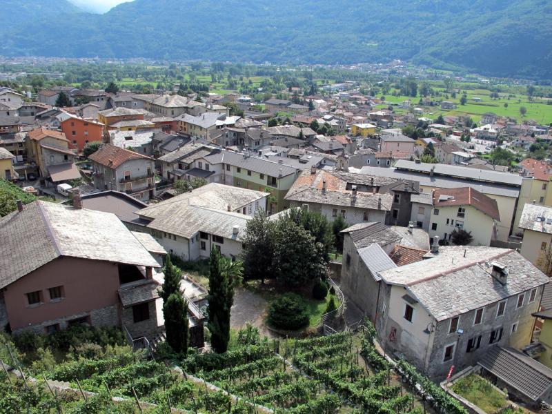 Vista di Traona, Sondrio (23019)