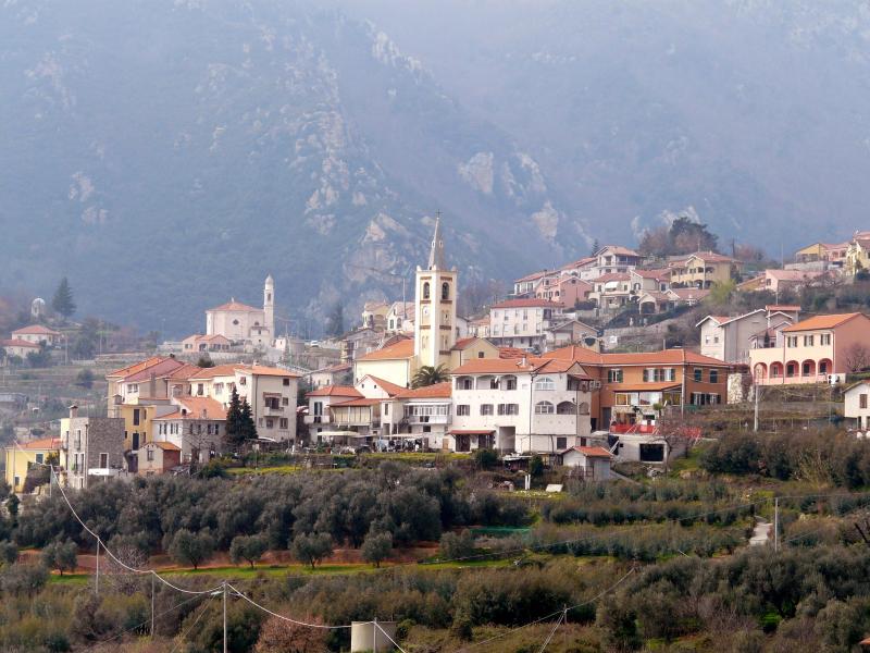 Vista di Magliolo, Savona (17020)